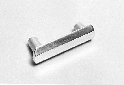 ARMREST MOUNTING BRACKET