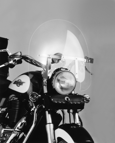 17" CLASSIC WINDSHIELD