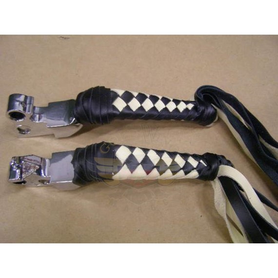 *96&UP BLACK/CREAM SPOON W/FRINGE*-*96&UP BLACK/CREAM SPOON W/FRINGE*