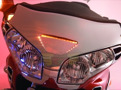 ECLAIRAGE ORANGE A LEDS POUR LE PARE BRISE D AIR DE BOOMRANG 52-697A