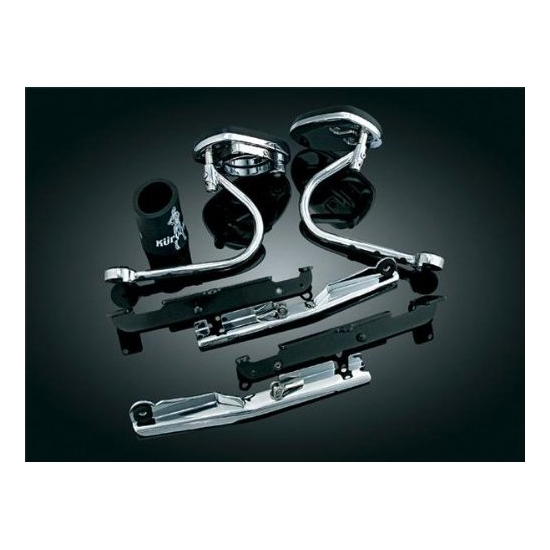 PASSENGER ARMRESTS FOR TRI-GLIDE