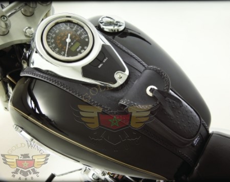 SIGNATURE TUXEDO TIE